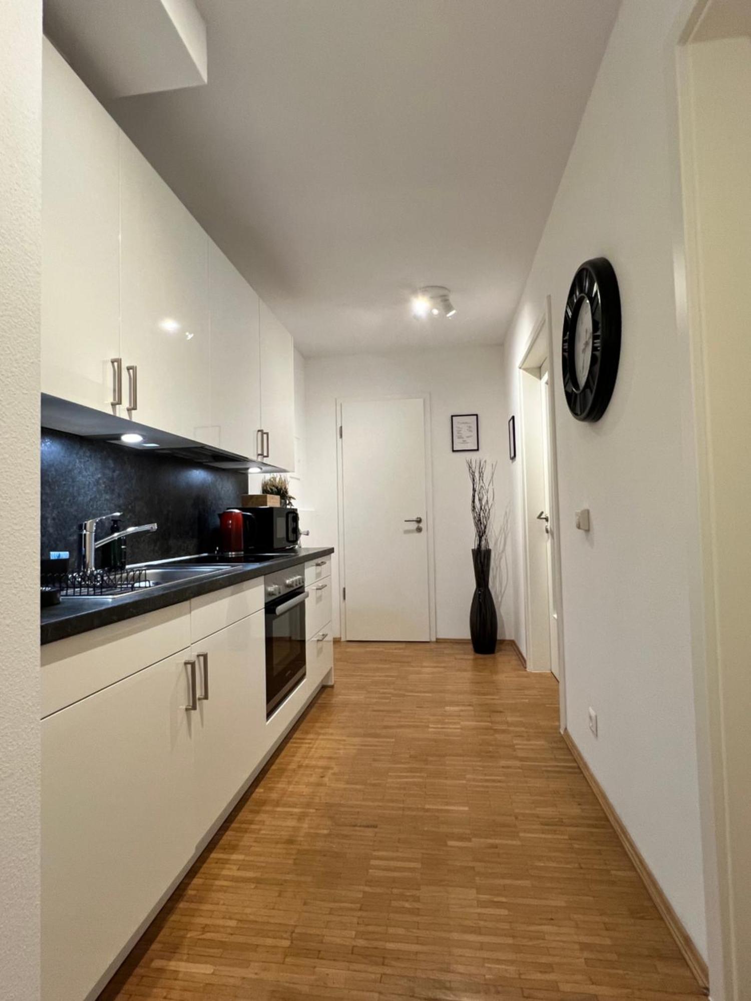 Moderne Wohnung Naehe Hbf-Lift-Tiefgarage-Contactless Check-In ฮันโนเวอร์ ภายนอก รูปภาพ
